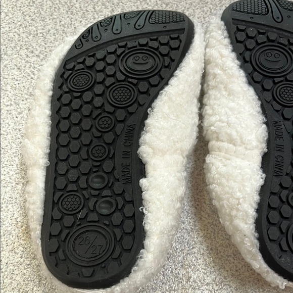 White kids : toddler Fuzzy Slippers with Yellow Smiley Face - Picture 4 of 7